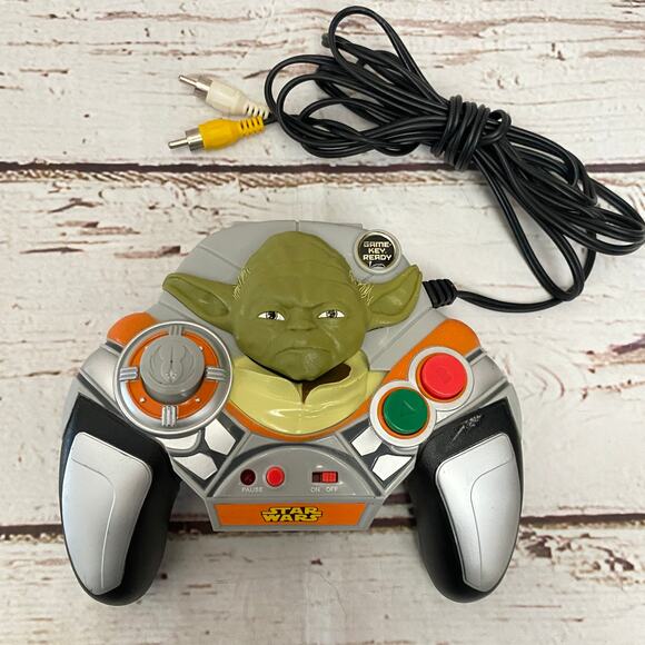 Jakks Pacific Other - Vintage Yoda Plug and Play Pre Loaded Game Controller 2005